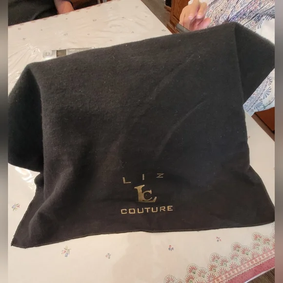 Liz Couture Sophia black leather handbag